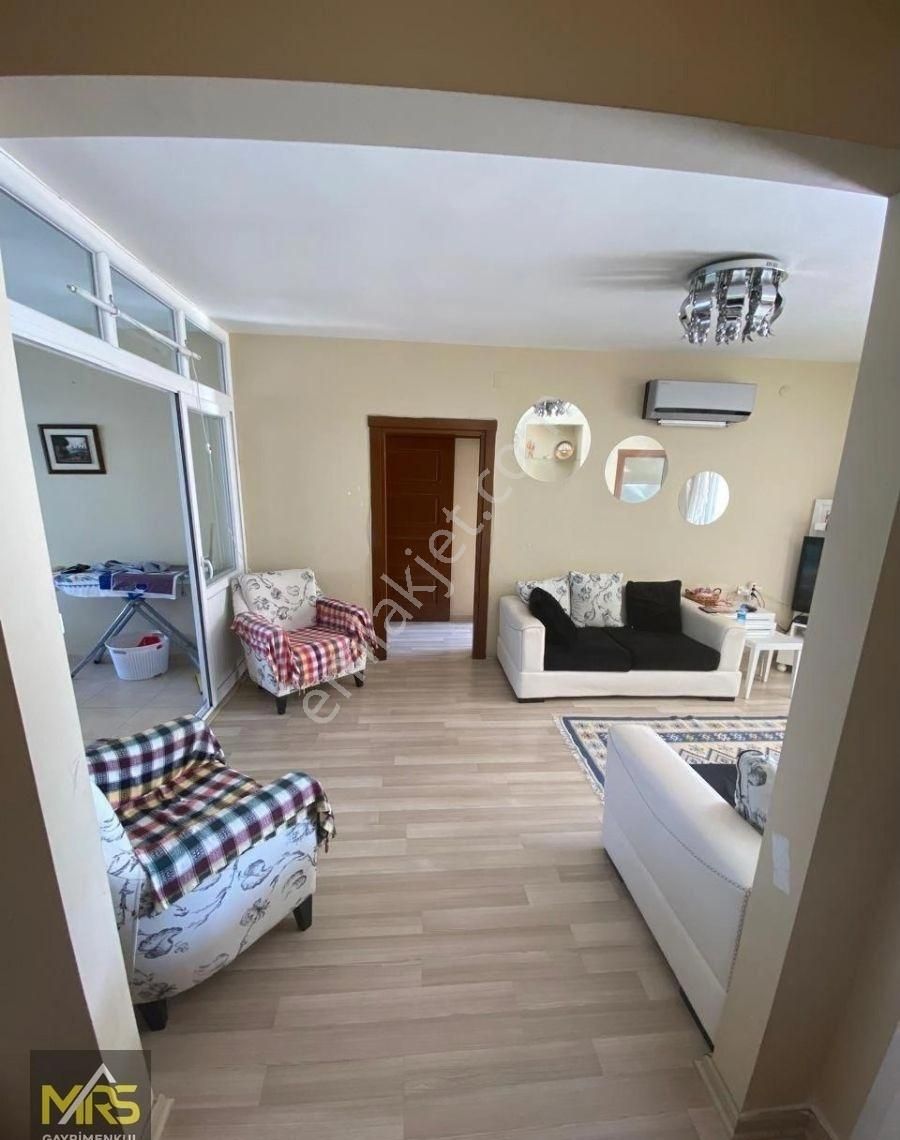 Mrs Gayrimenkulden Viranşehirde Eşyalı Satılık 3+1 Daire