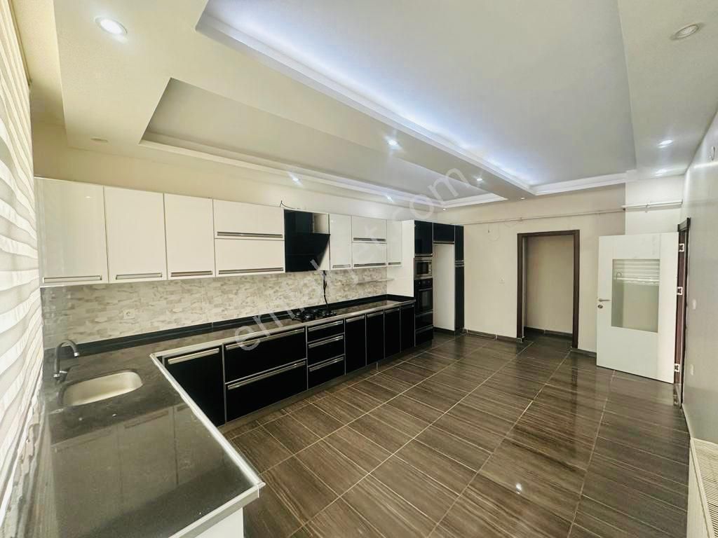Dinç Emlaktan Satılık Ultra Lüks 4+1 Daire - Görsel 12