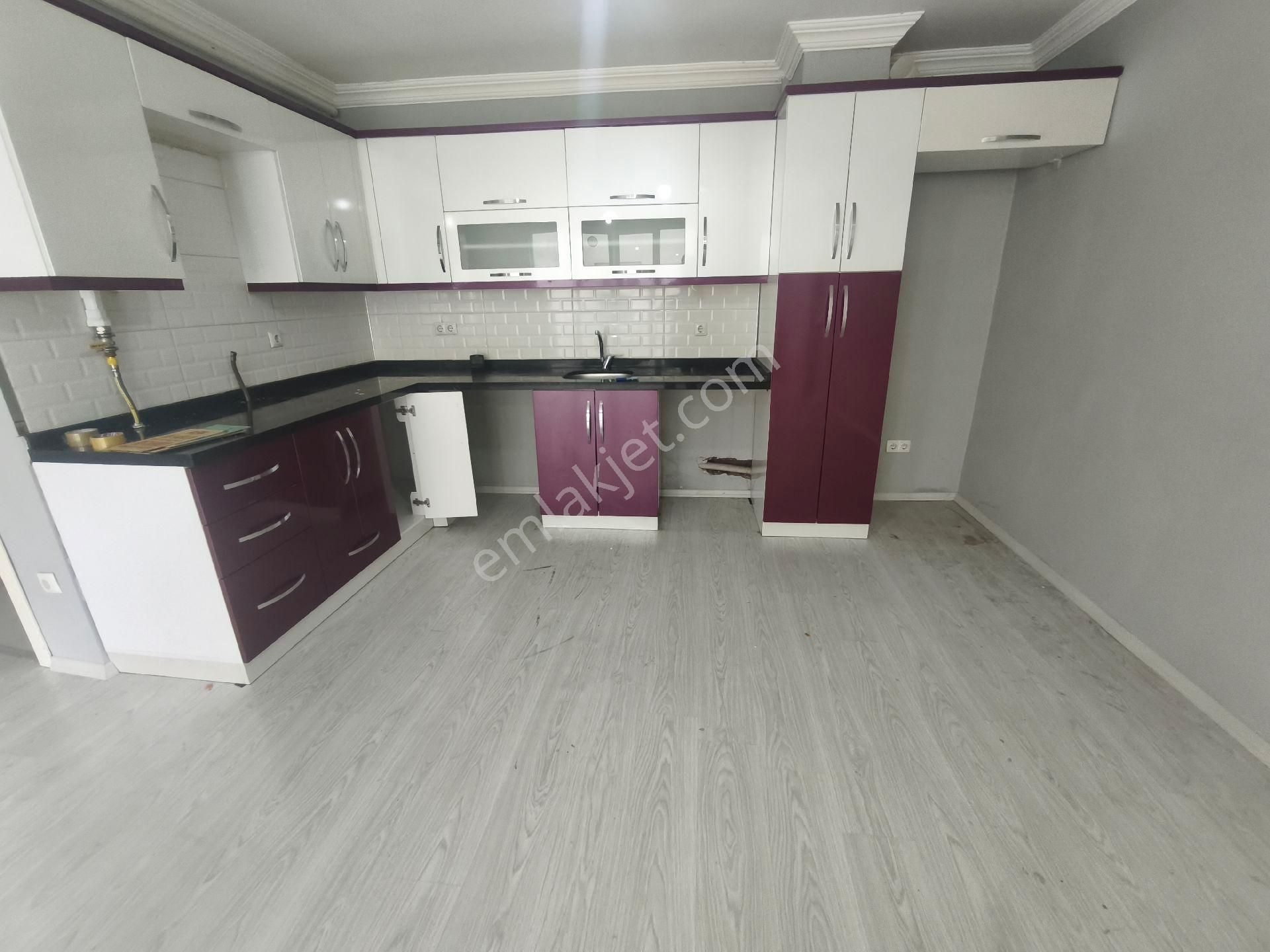 Uzman Emlak'tan Cezaevi Mevkii 2+1 Doğalgazlı Asansörlü Kiralık Daire