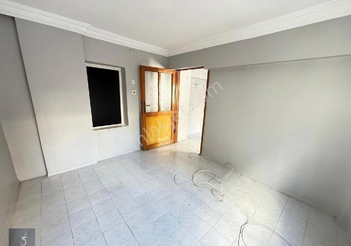 Otuzbeş'ten 2+1 95 Kahve Civarında Kiralık Daire