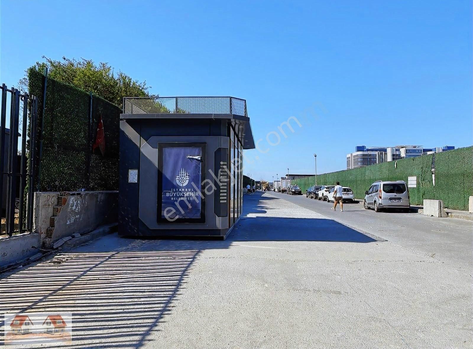 Seyrantepe De Metroya 10/12 Dk Eşyalı Temiz Daire