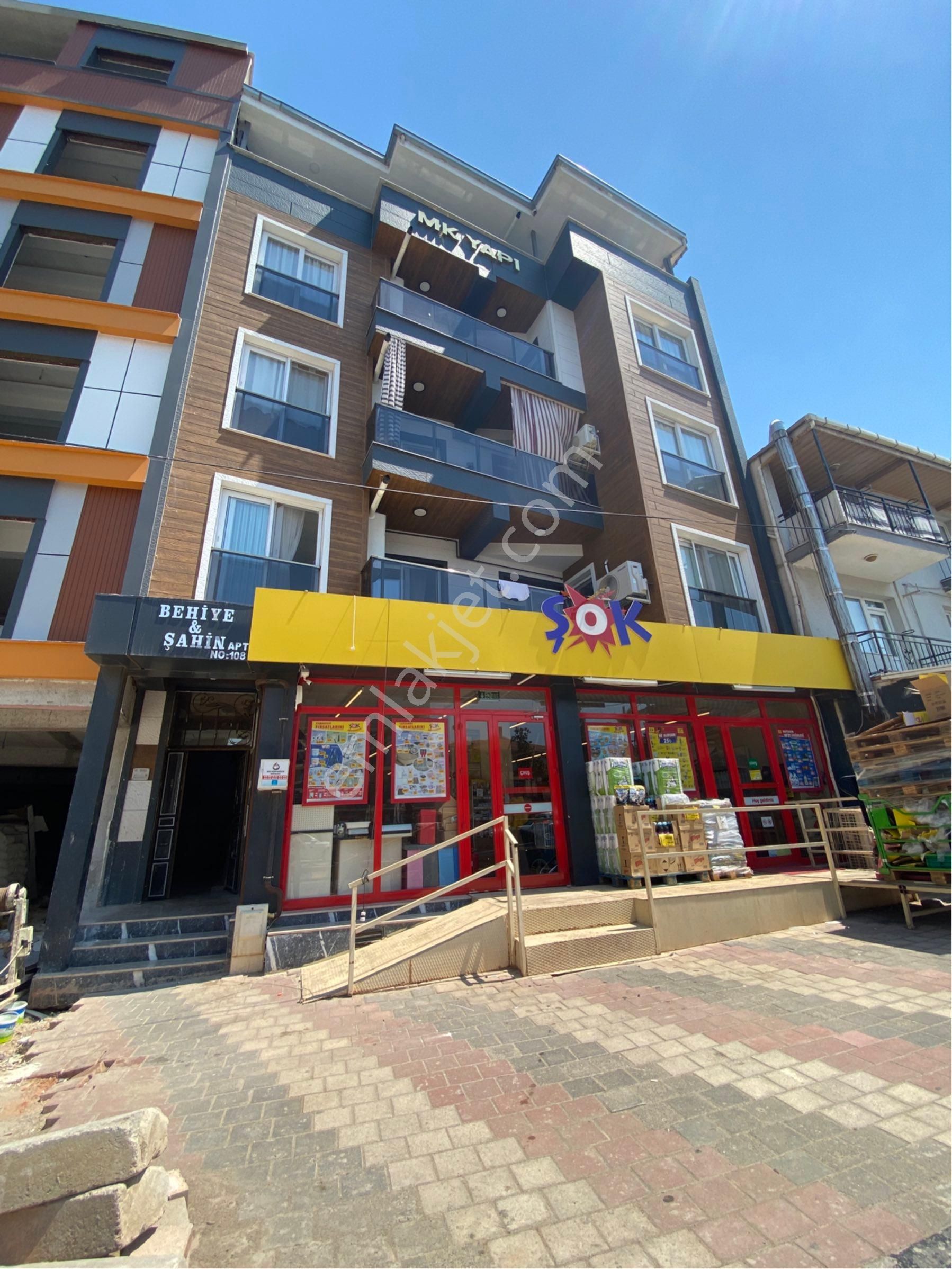Menemen Asarlık Merkezde 3+1 Kapalı Mutfak Satılık Daire