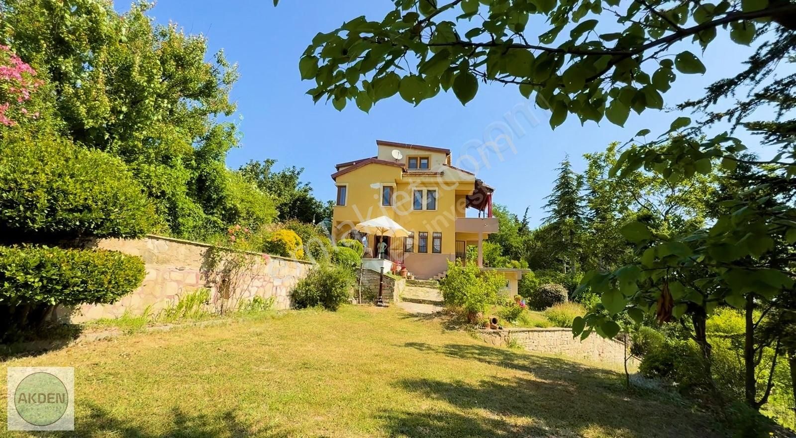 Arnavutköy Balaban'da Eşsiz Manzaralı Ve Muhteşem Peyzajlı Villa - Görsel 21
