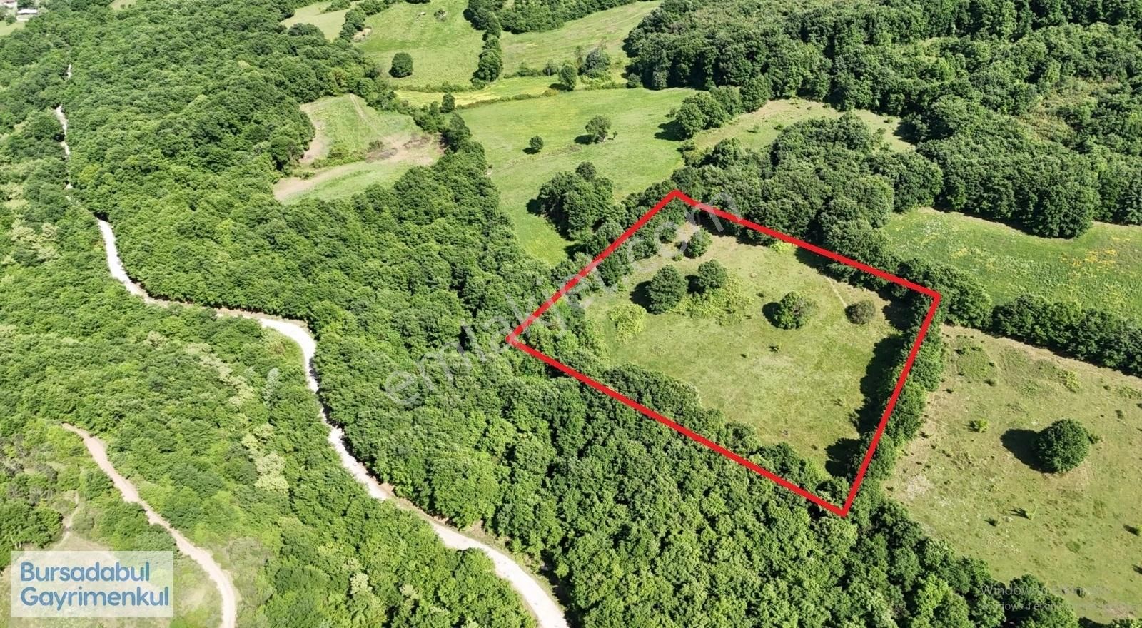 Bursadabul'dan Güveçdere Mah. Manzaralı 8,880m2 Arazi