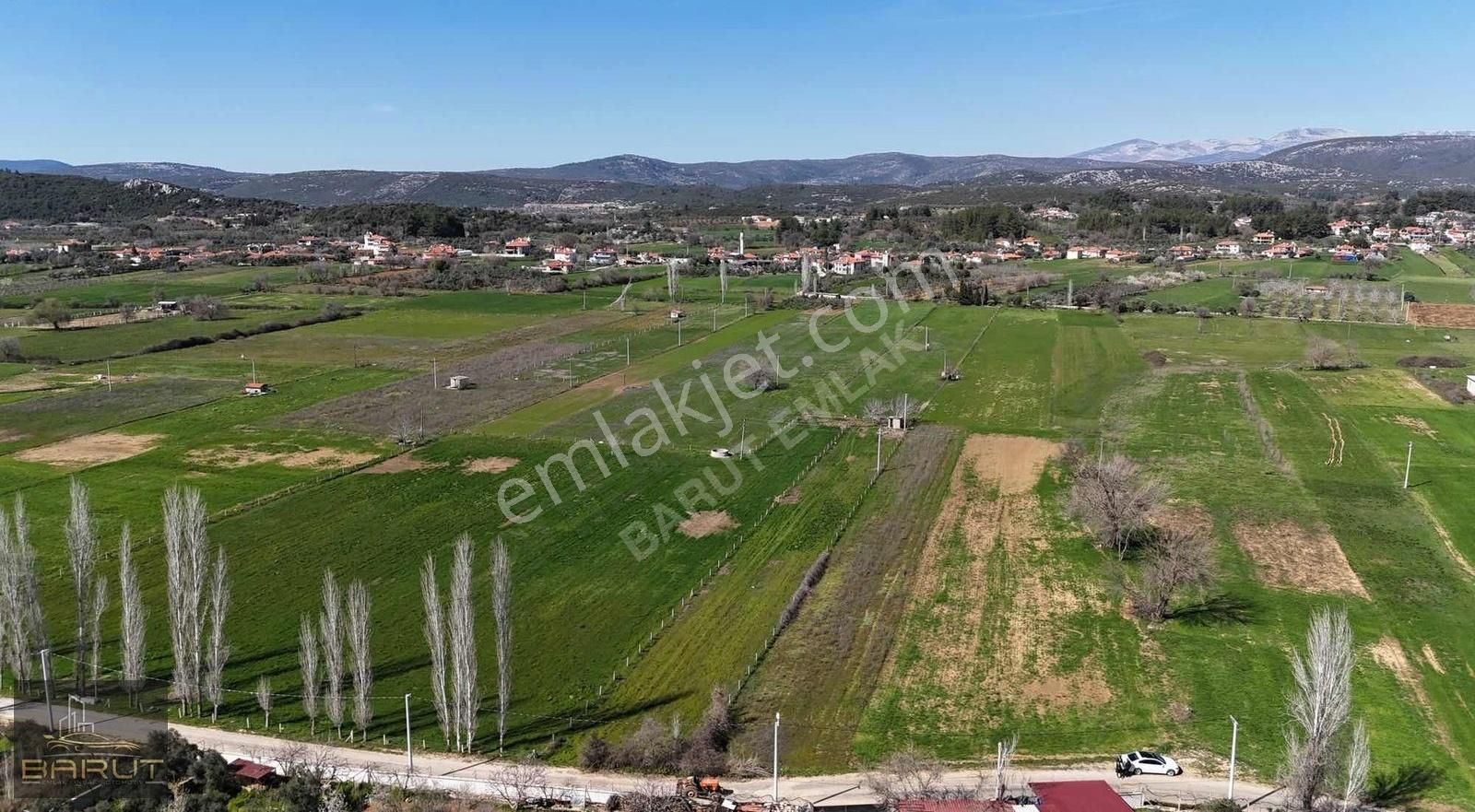Yenice'de Asfalt Yol Cepheli Kuyulu Arazi