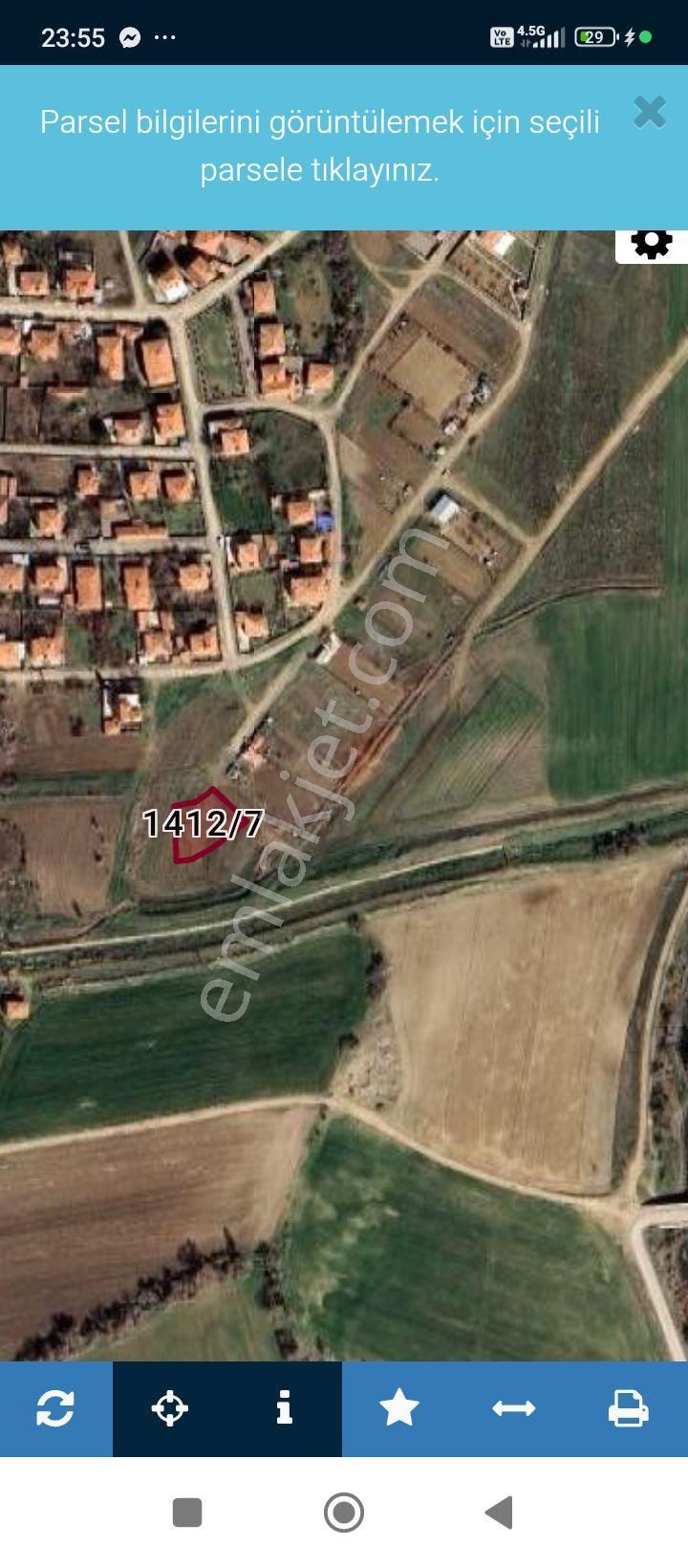 714 Metre Arsa Köşe Parsel