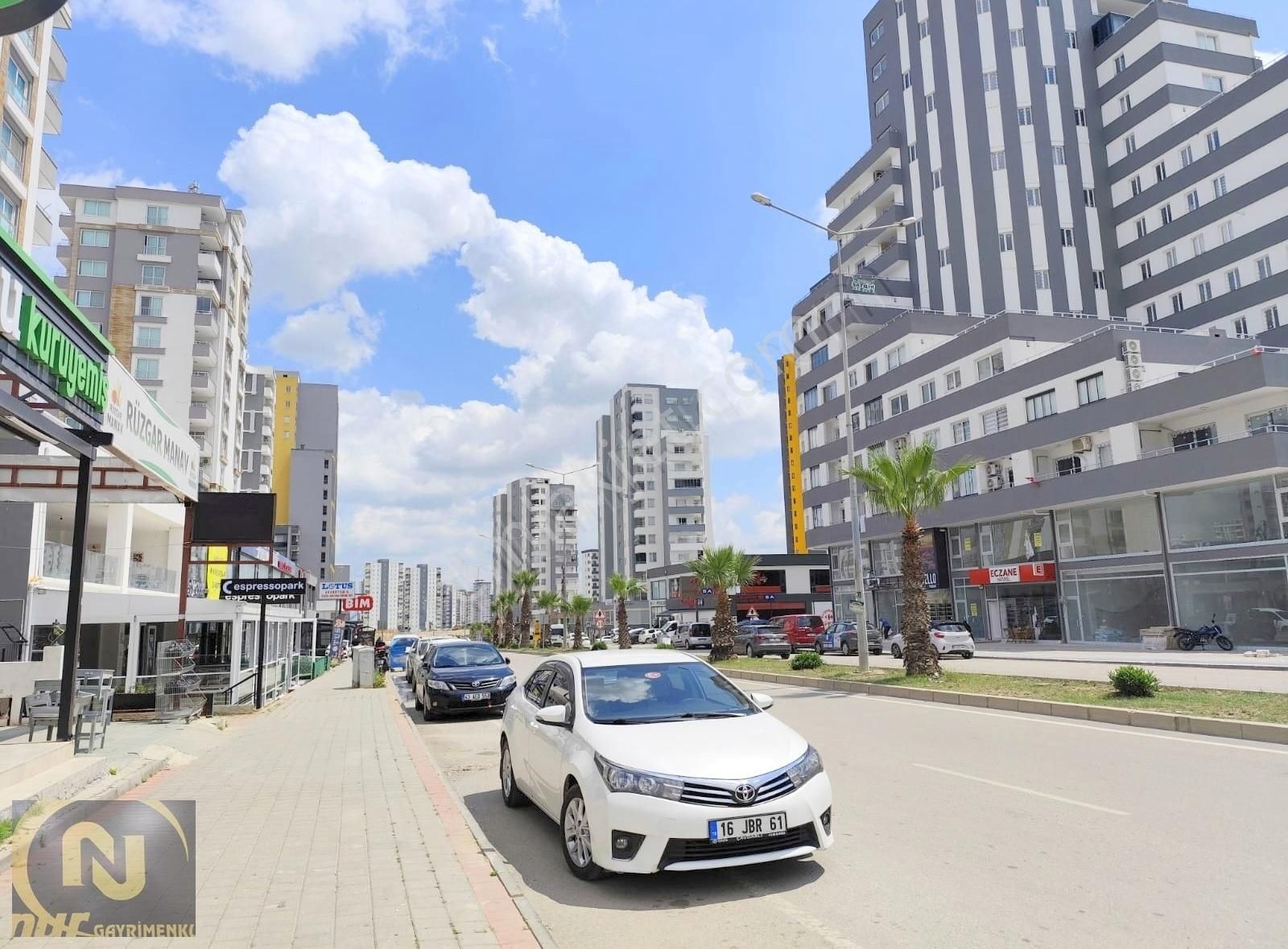 Stadyum Civarı Satılık 1+1 Daire !!