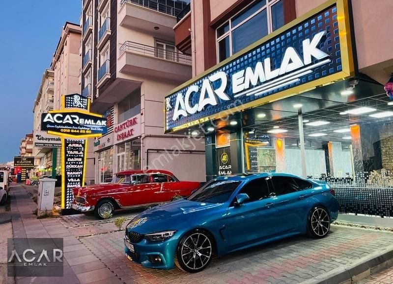 Acar Emlak"tan 3+1 Ara Kat Cadde Üzeri 150 M2 Süper Luks Daire
