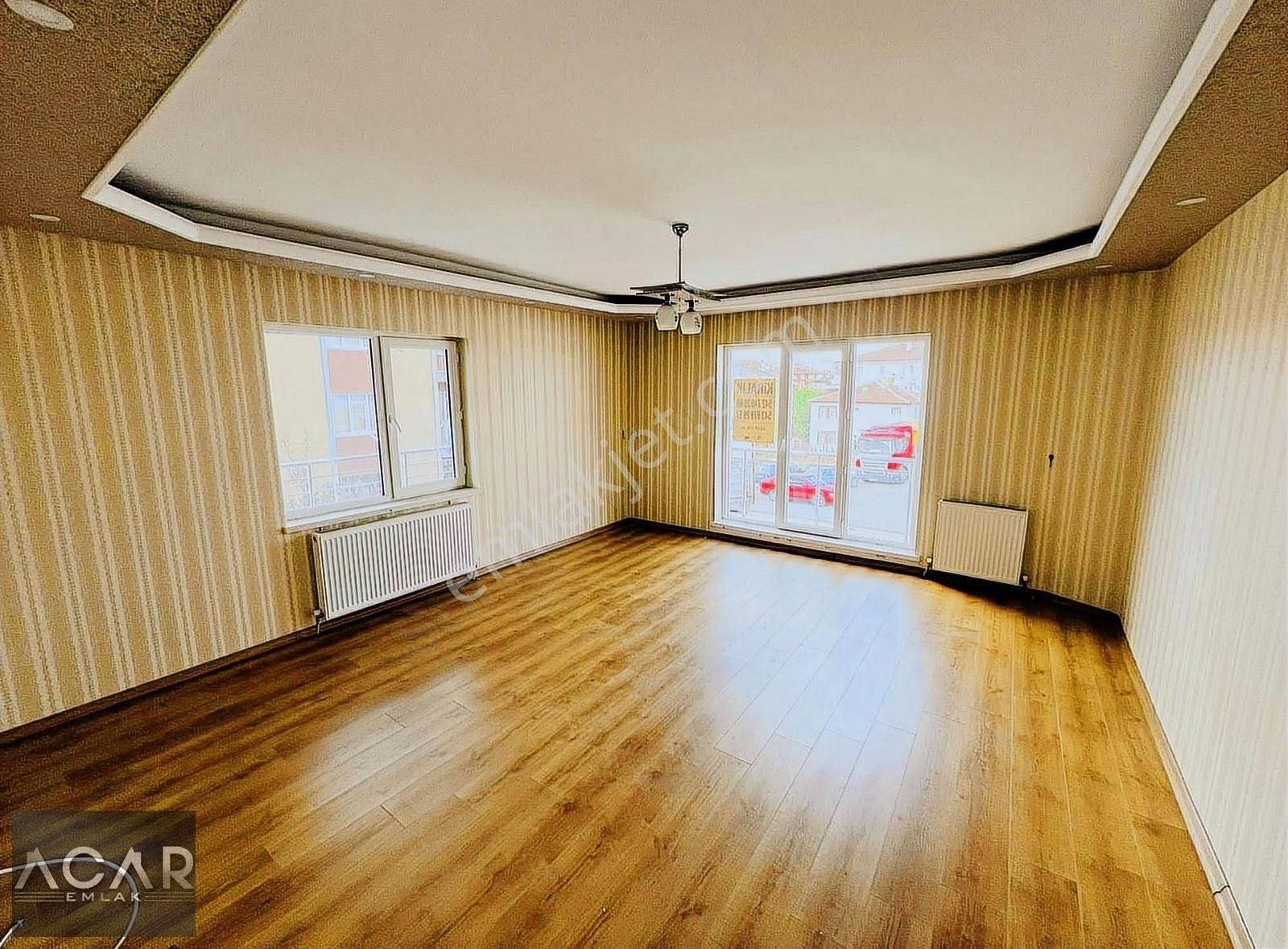 Acar Emlak"tan 3+1 Ara Yıldırımda Temiz Kiralık Daire