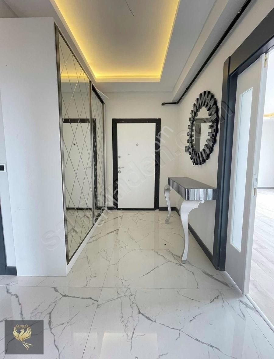 Atakumda Giyinme Yüksek Kredili Odalı Geniş Lüks 3+1 Daire