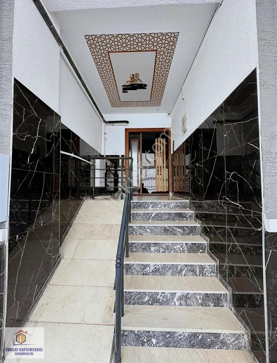 Çarşamba Pazarı Yakını Sıfır Asansörlü 2+1 80 M2 Satılk Daire