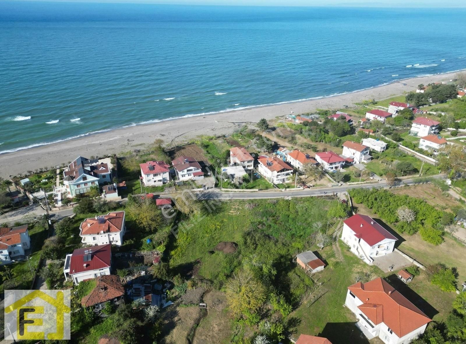 Akçakoca Melenağzında Denize Sıfır 647m2 Satılık Arsa