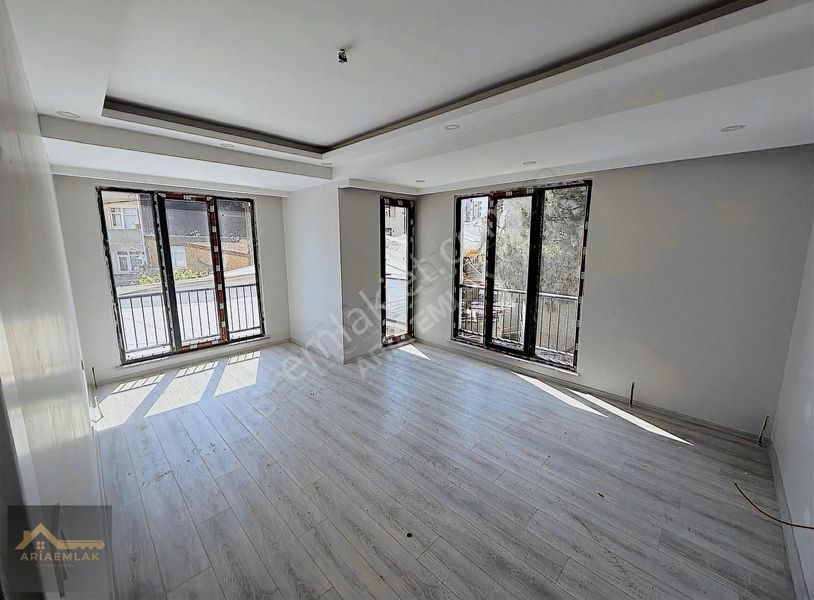 Satılık Tem Avrupa Konutlarını Karşısı Butik Sitede 2+1 Daire