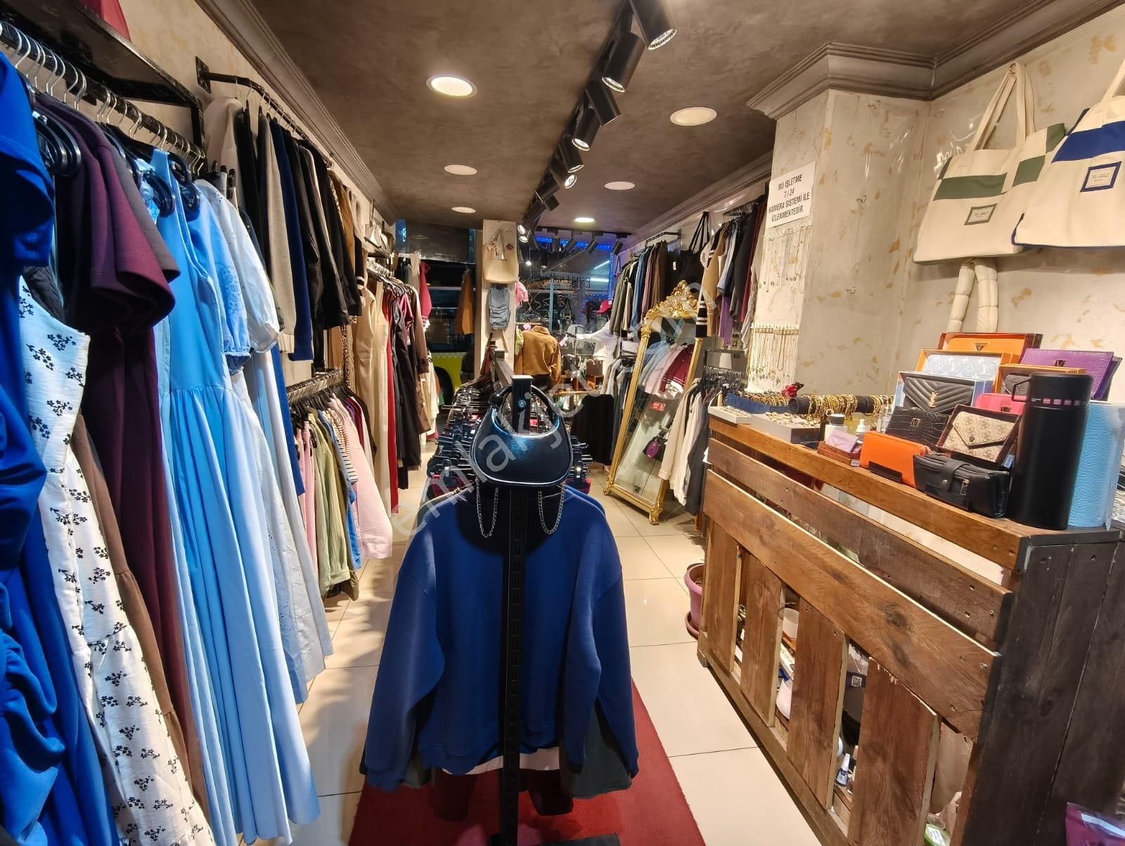 Çekmeköy Cadde Üzeri Tabela Değeri Yüksek Devren Kiralık Butik - Görsel 9
