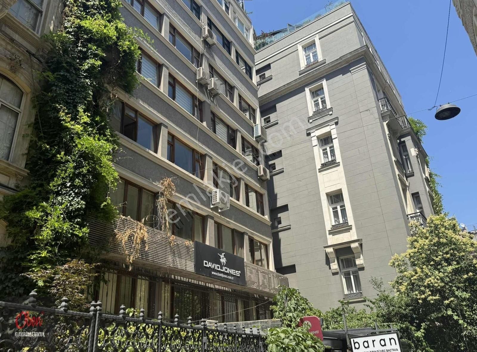 Beyoğlu Turnacıbaşı Caddesinde Tabela Değerli 165m Kiralık Ofis