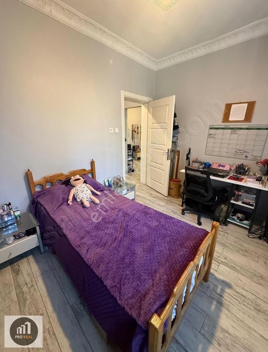 Bezmialem Çapa Metro Tramvay Satılık Temiz 1+1 Daire - Görsel 9