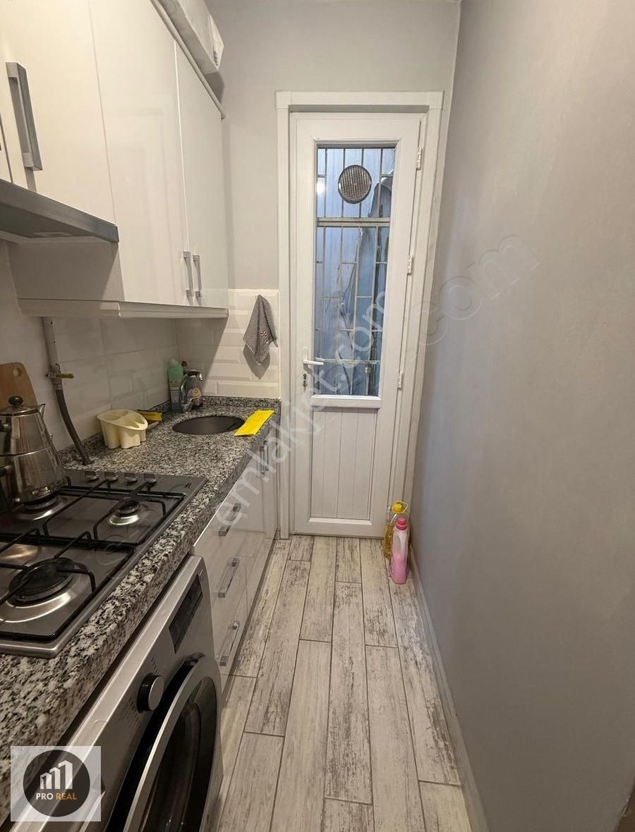 Bezmialem Çapa Metro Tramvay Satılık Temiz 1+1 Daire - Görsel 16