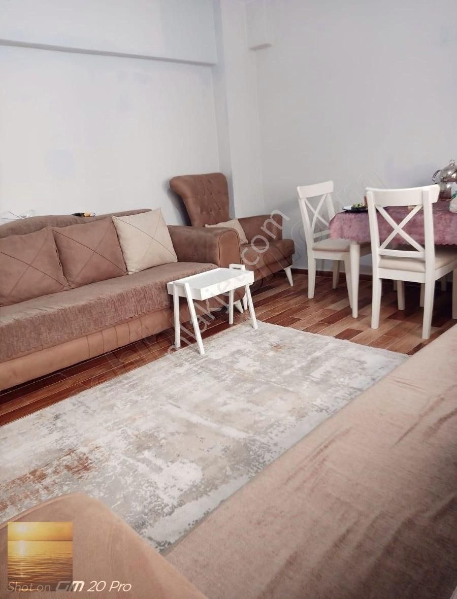 Geniş, Büyük 2 +1 Satılık Daire.
