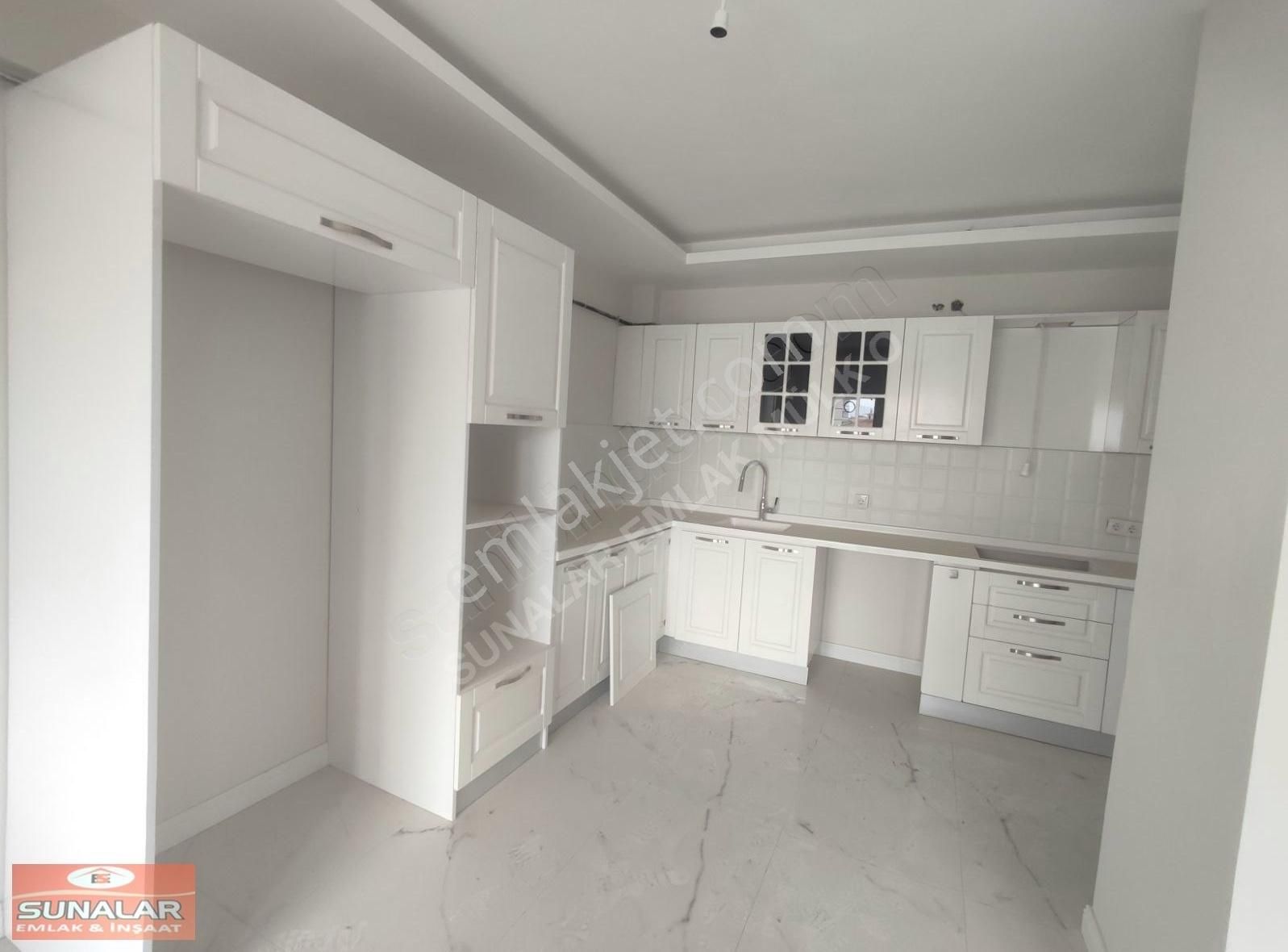 Yeşilmahallede Satılık Lüx Daire