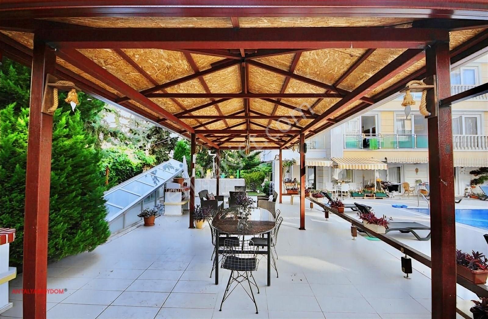 Konyaaltı Liman Sahile Adım Mesafede Satılık Lüx 1+1 Daire - Görsel 3