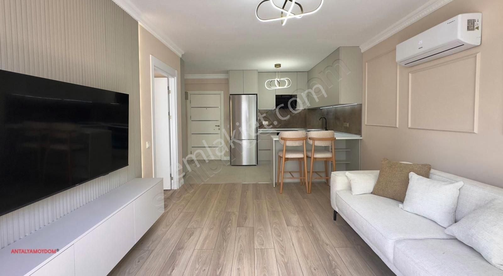 Konyaaltı Liman Sahile Adım Mesafede Satılık Lüx 1+1 Daire - Görsel 8