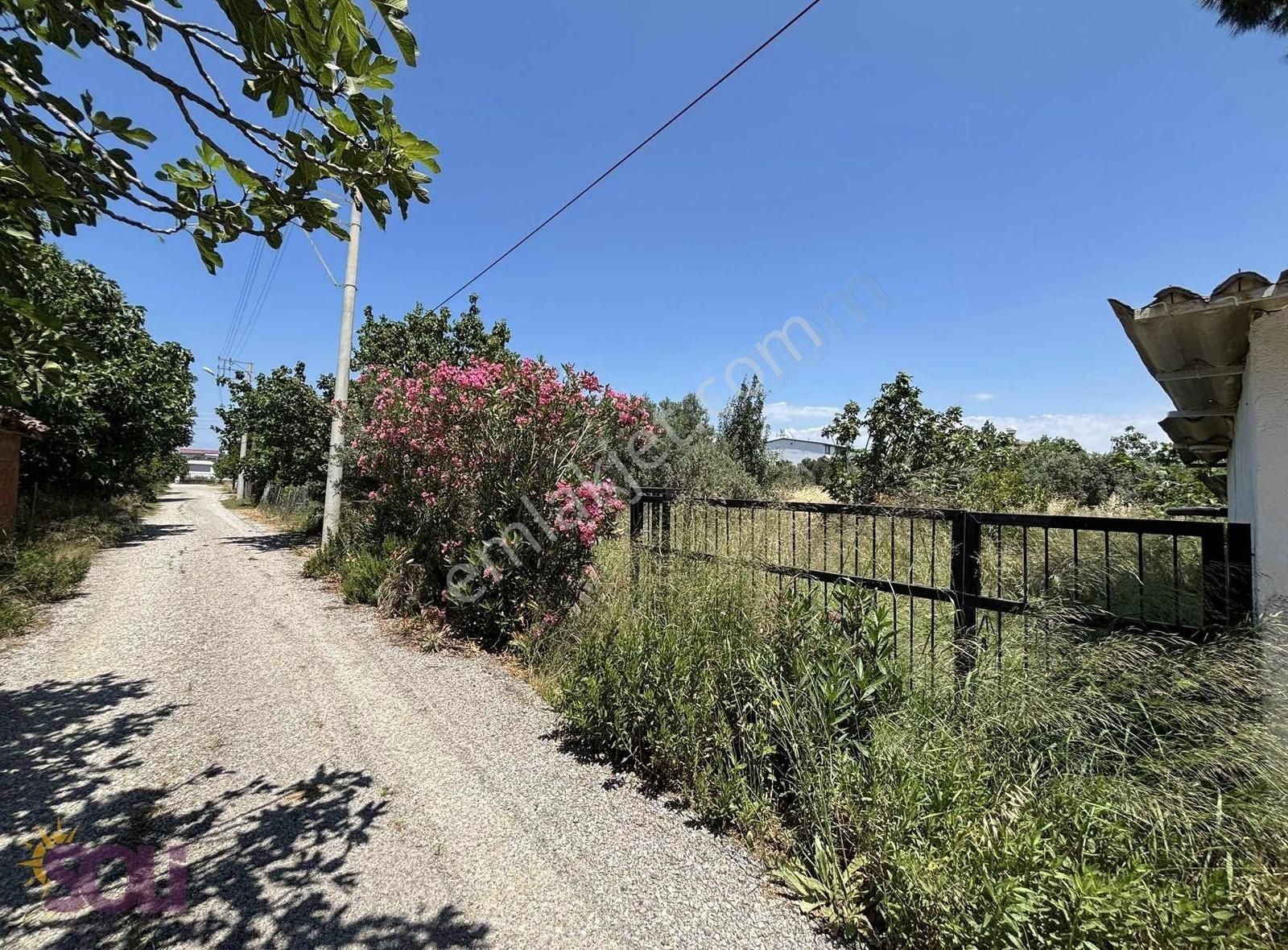 Soli-urla Torasan Denize Yürüme Mesafesinde İmarlı Satılık Arsa - Görsel 8