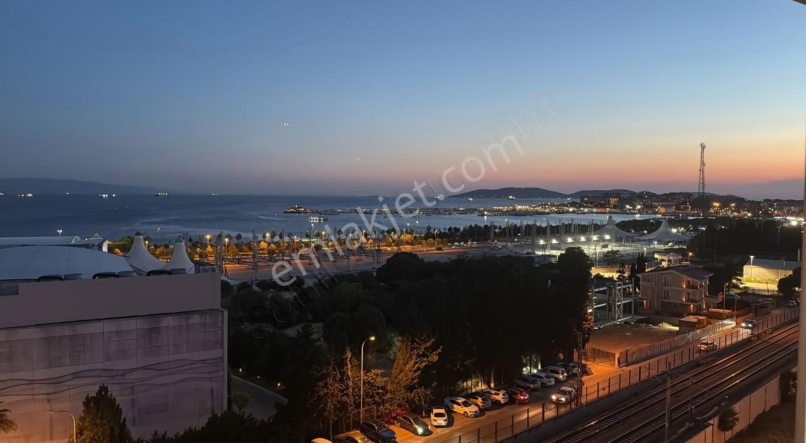 Pendikde En Prestijli Sitesi Olan Denizpark Ta 4+1 Full Deniz - Görsel 2