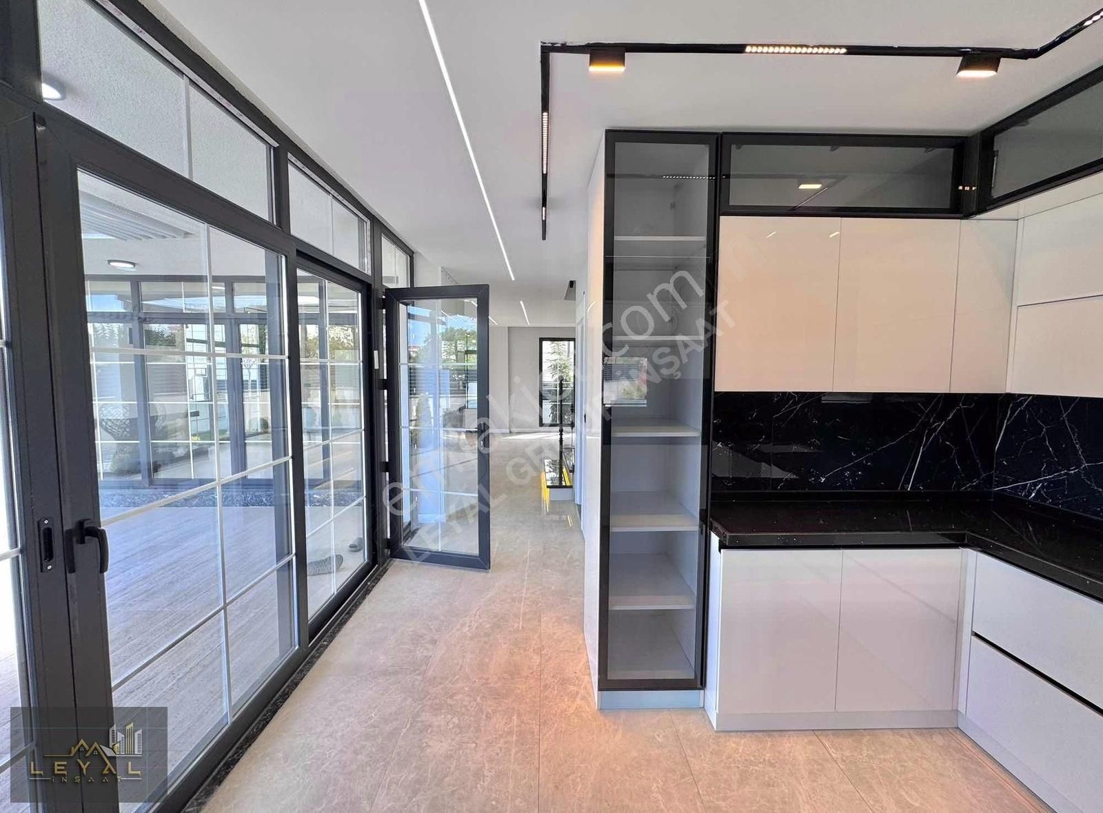 ꧁▇ Leyal Group ▇꧂yola Cephe Merkezde Havuzlu Lux Vılla A+kalite - Görsel 35