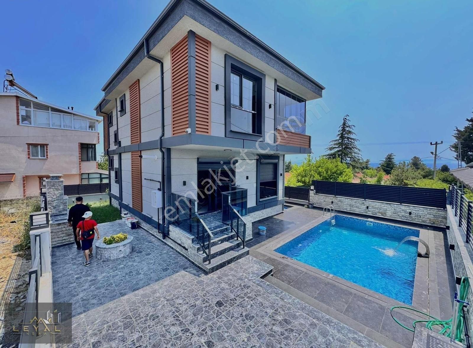 ⫷꧁ Leyal Grup꧂⫸emalsizz Havuzlu Şık Tasarımlı Müstakil Gnş Bahçe