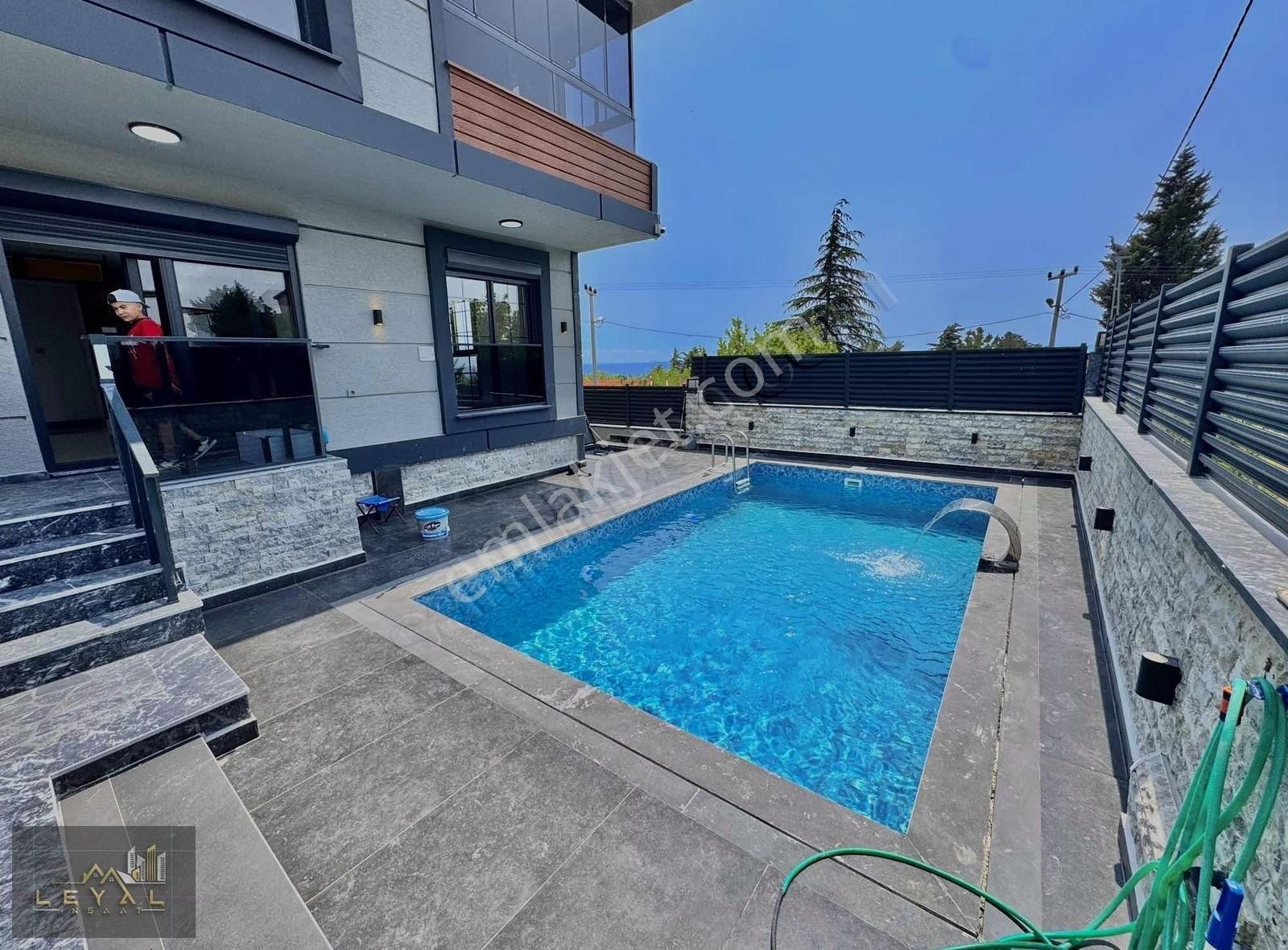 ⫷꧁ Leyal Grup꧂⫸emalsizz Havuzlu Şık Tasarımlı Müstakil Gnş Bahçe - Görsel 9