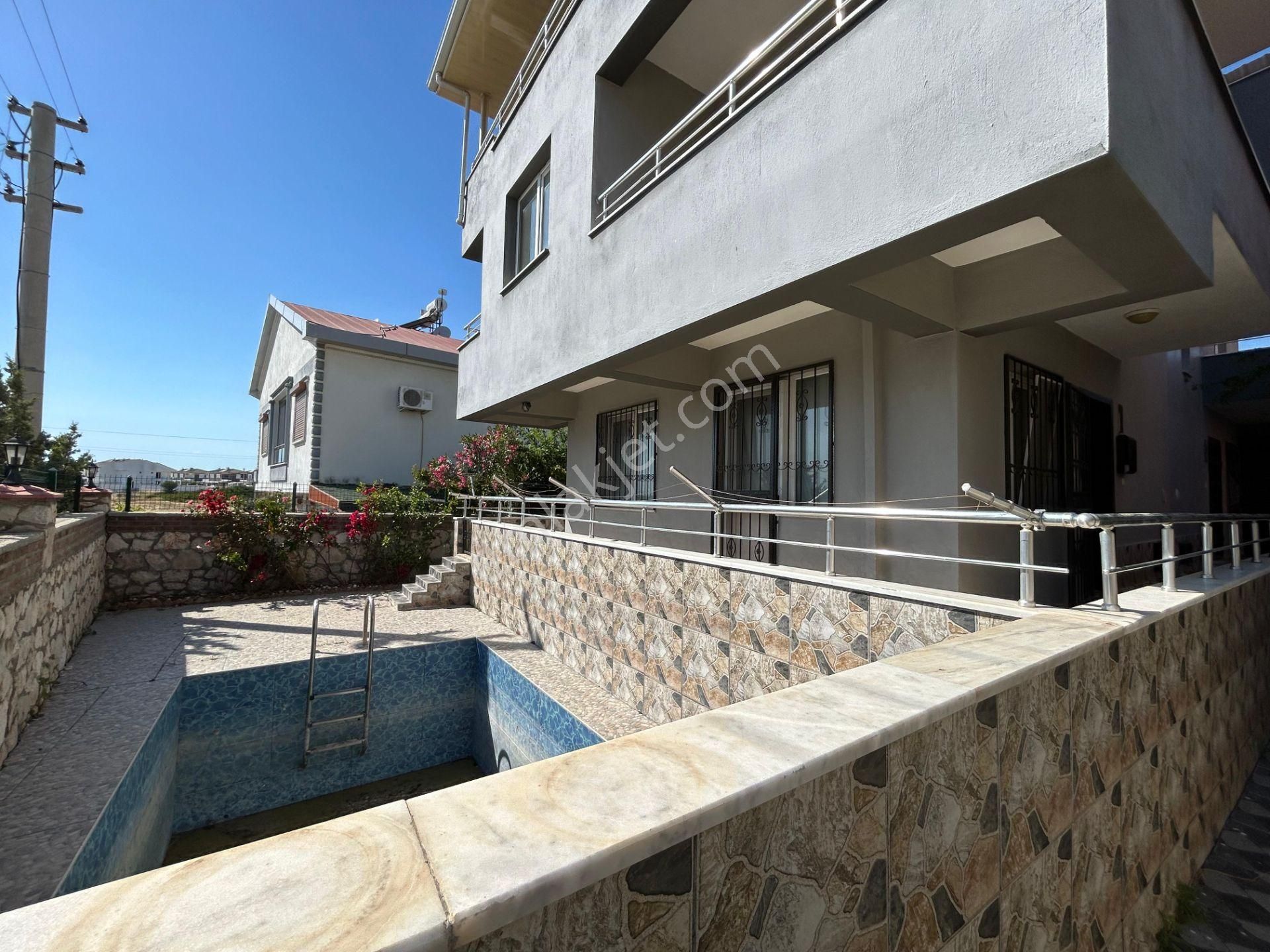 Satılık Tripleks Havuzlu Bahçeli Villa - Görsel 16