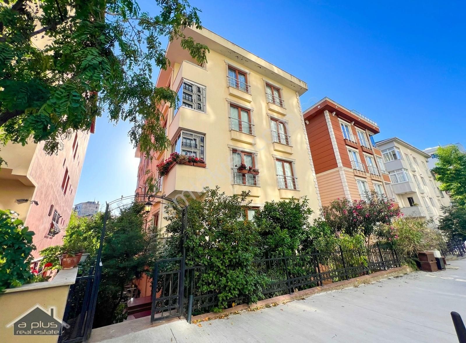 Tantavi Mah, Beyce Konaklarına Komşu, 3+2 Geniş Dubleks Daire