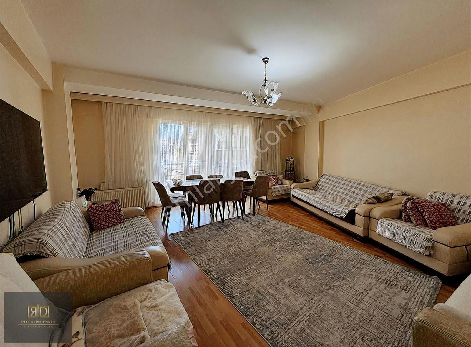 Kağıthane -çağlayan'da 115 M2 3+1 Geniç Kulanışlı Satılık Daire.