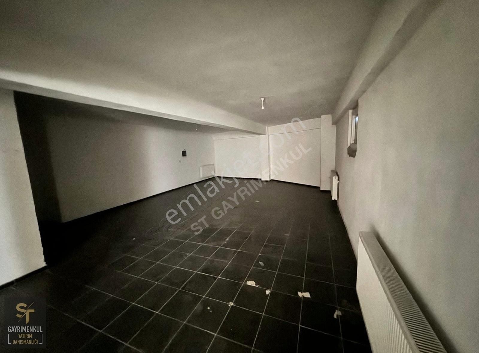240 M2*cadde Üstü*desen Kristal Arkası*asmalevler Muhtarlık Yanı