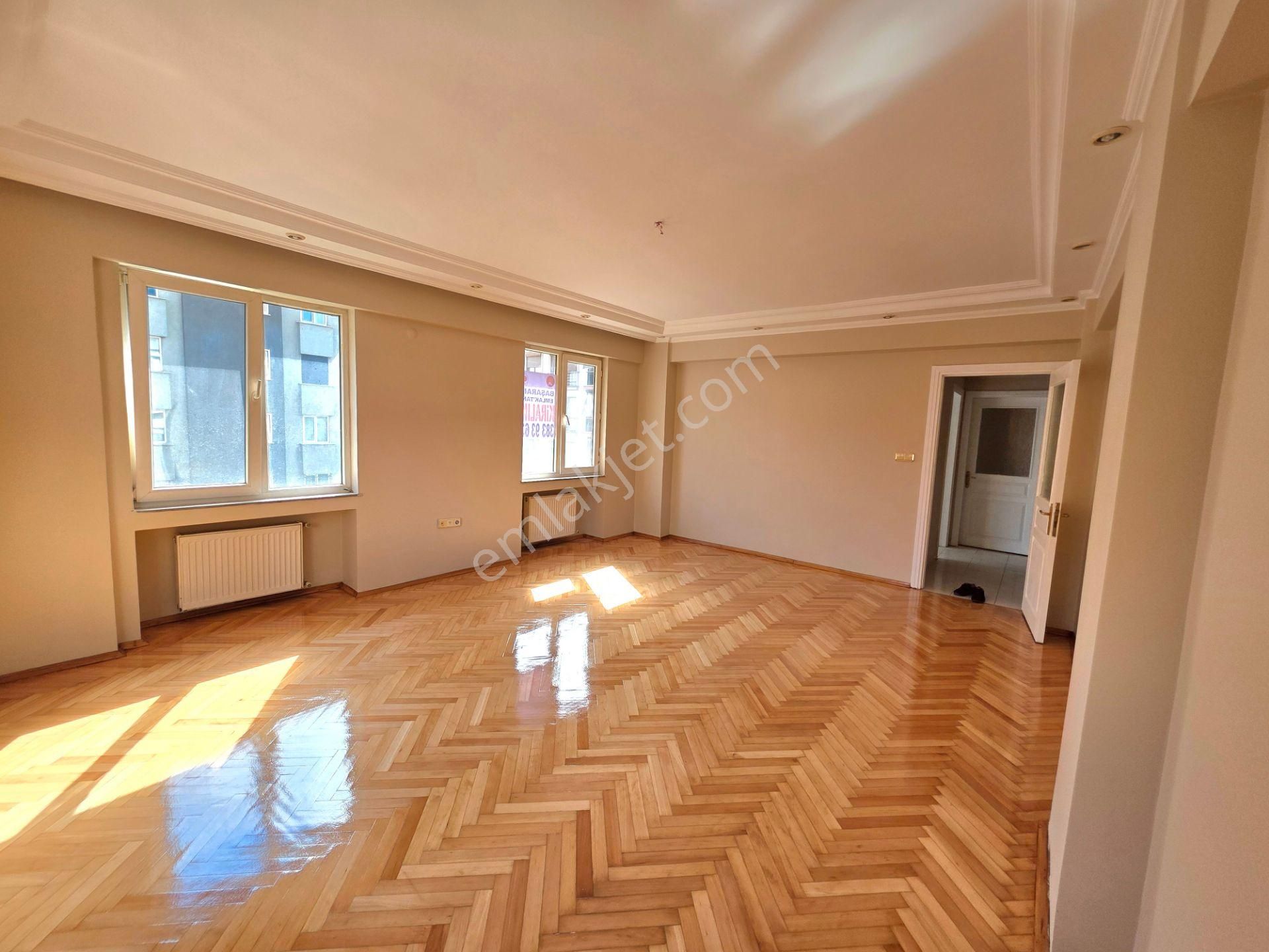 Maltepe Altayçeşme Mah.de Kiralık 3+1 Kombili Daire