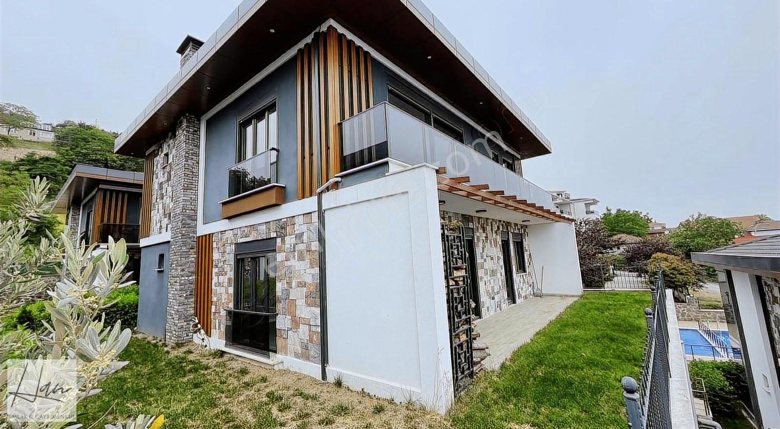 Değirmendere'de Site İçerisinde Lüks Villa... - Görsel 30