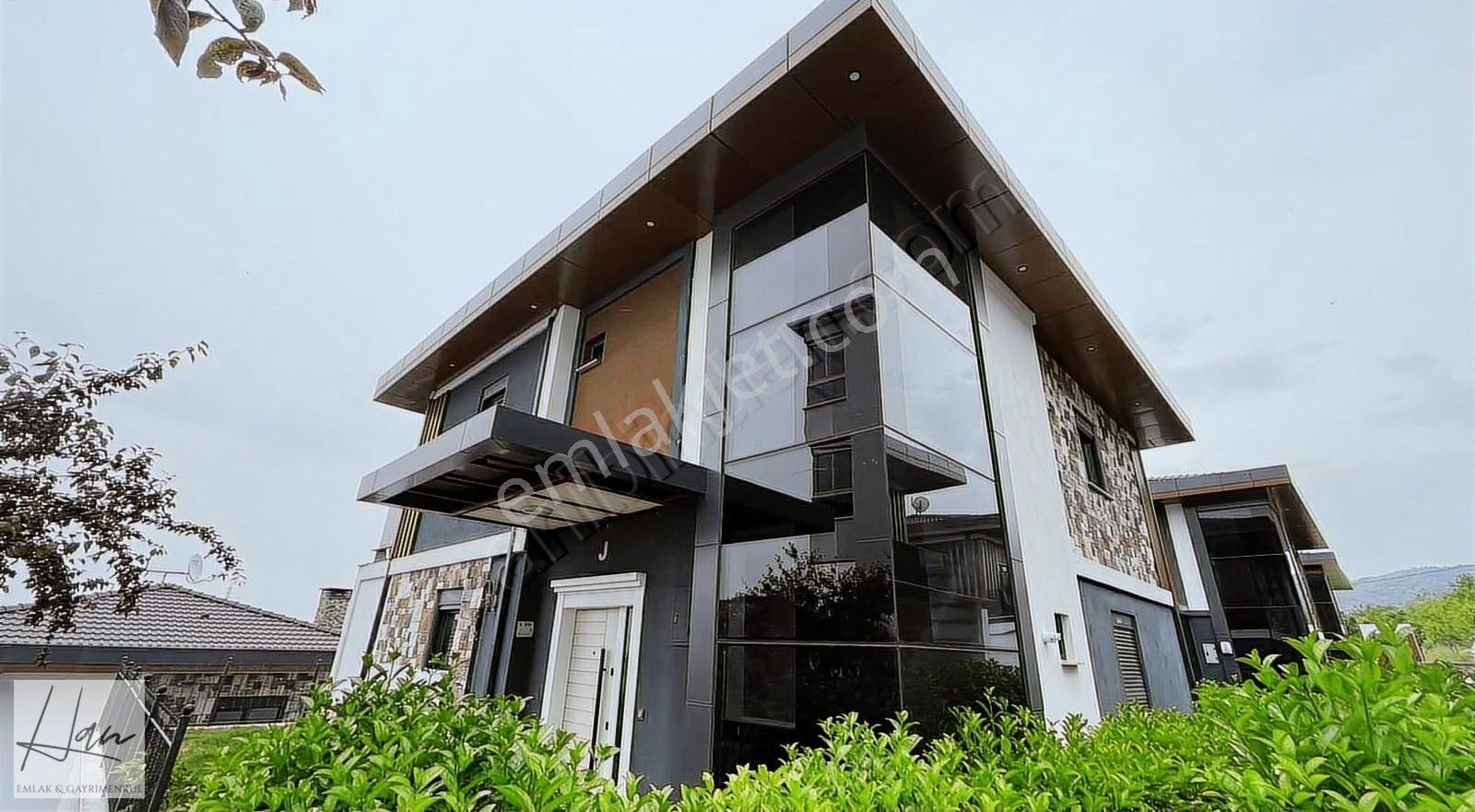 Değirmendere'de Site İçerisinde Lüks Villa... - Görsel 33