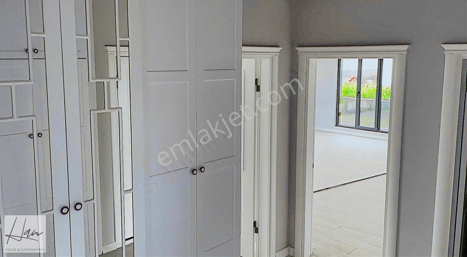 Değirmendere'de Site İçerisinde Lüks Villa... - Görsel 18