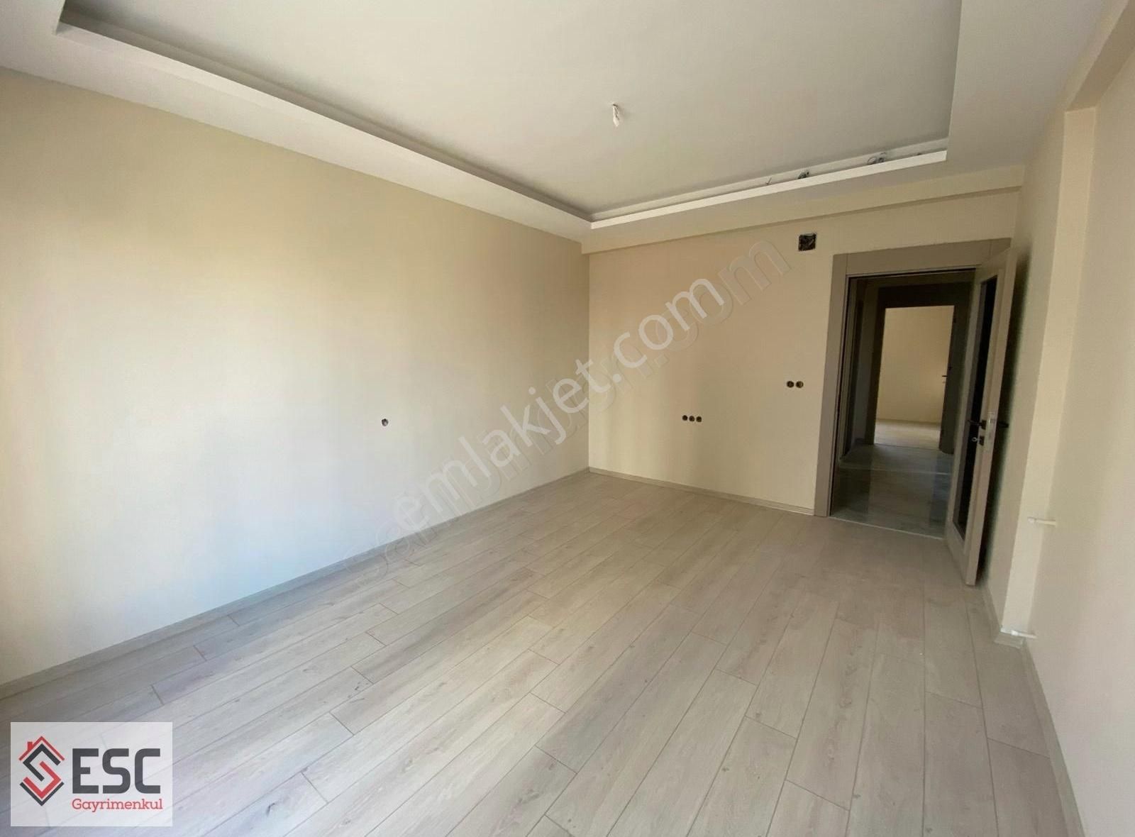 Esc'den Akdeniz Mah'de 2+1 Havuzlu Lüx Daire Esc1945