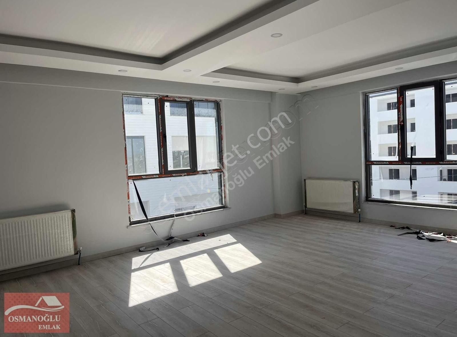 Osmanoğlu Emlaktan Site İçerisinde,arakat 4+1 Lüks Daire