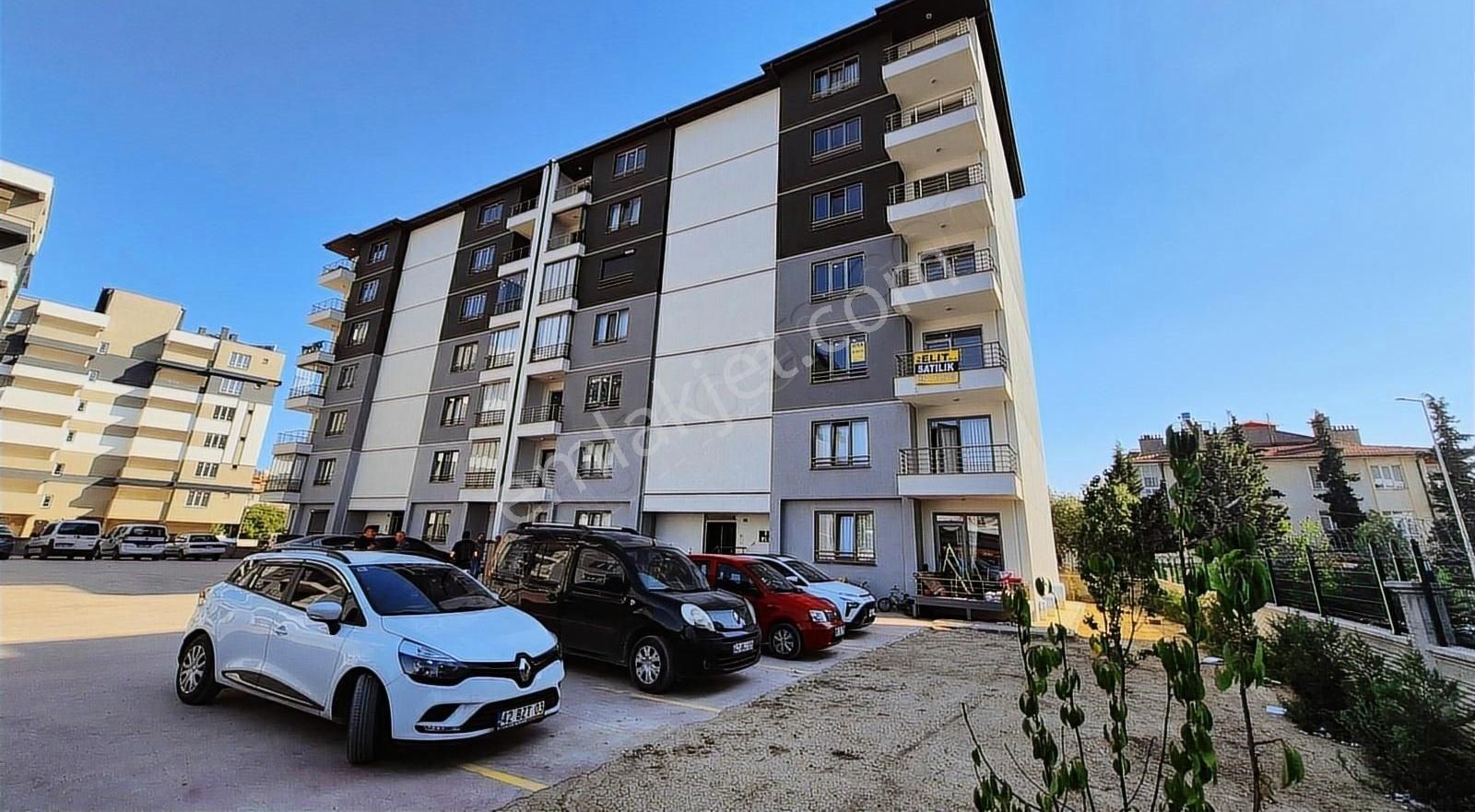 Öz Elitden Selçuklu Esenlerde Sıfır Arakat Satılık Lüx 3+1 Daire