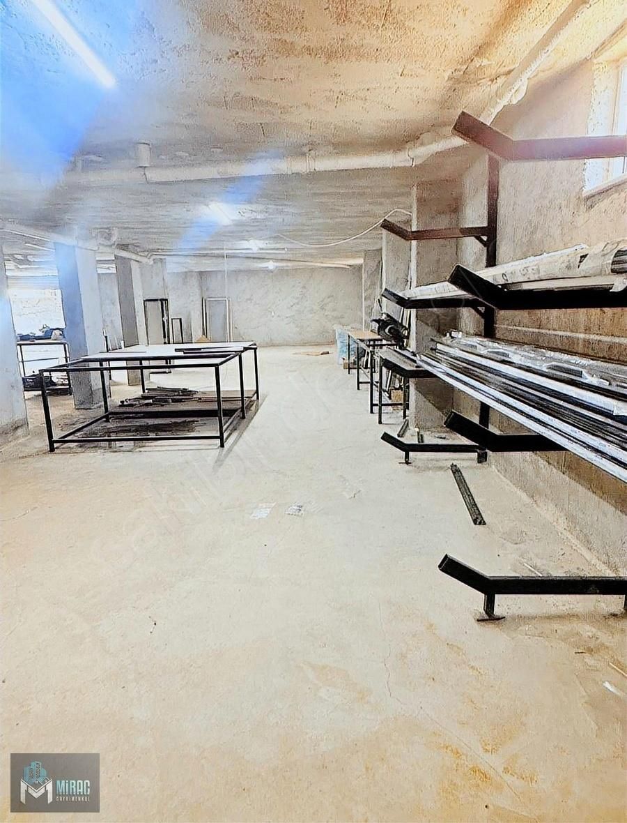 Fatih Te Satılık 200 M2 Arsa Tapulu Bodrum - Görsel 8