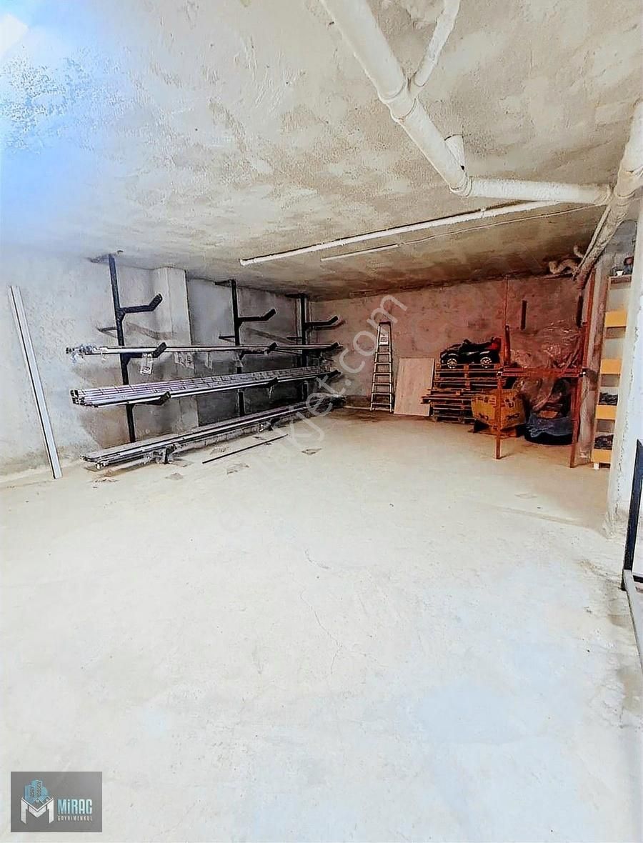 Fatih Te Satılık 200 M2 Arsa Tapulu Bodrum - Görsel 12