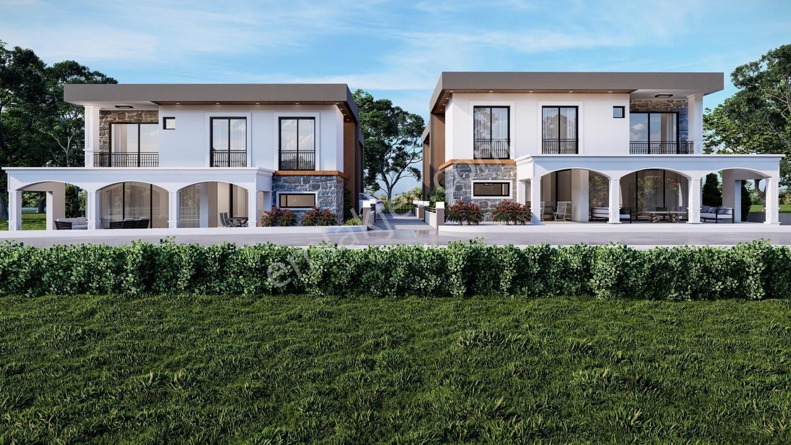 Kuşadası Güzelçamlıda Müstakil Geniş Oturum Bahçeli 3+1 Villa