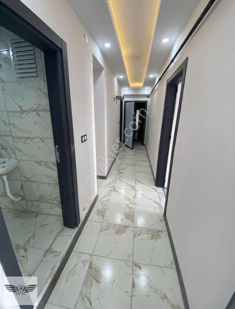 Yeni Hastane Bolgesi 1+1 Ara Kat Sıfır Daireler