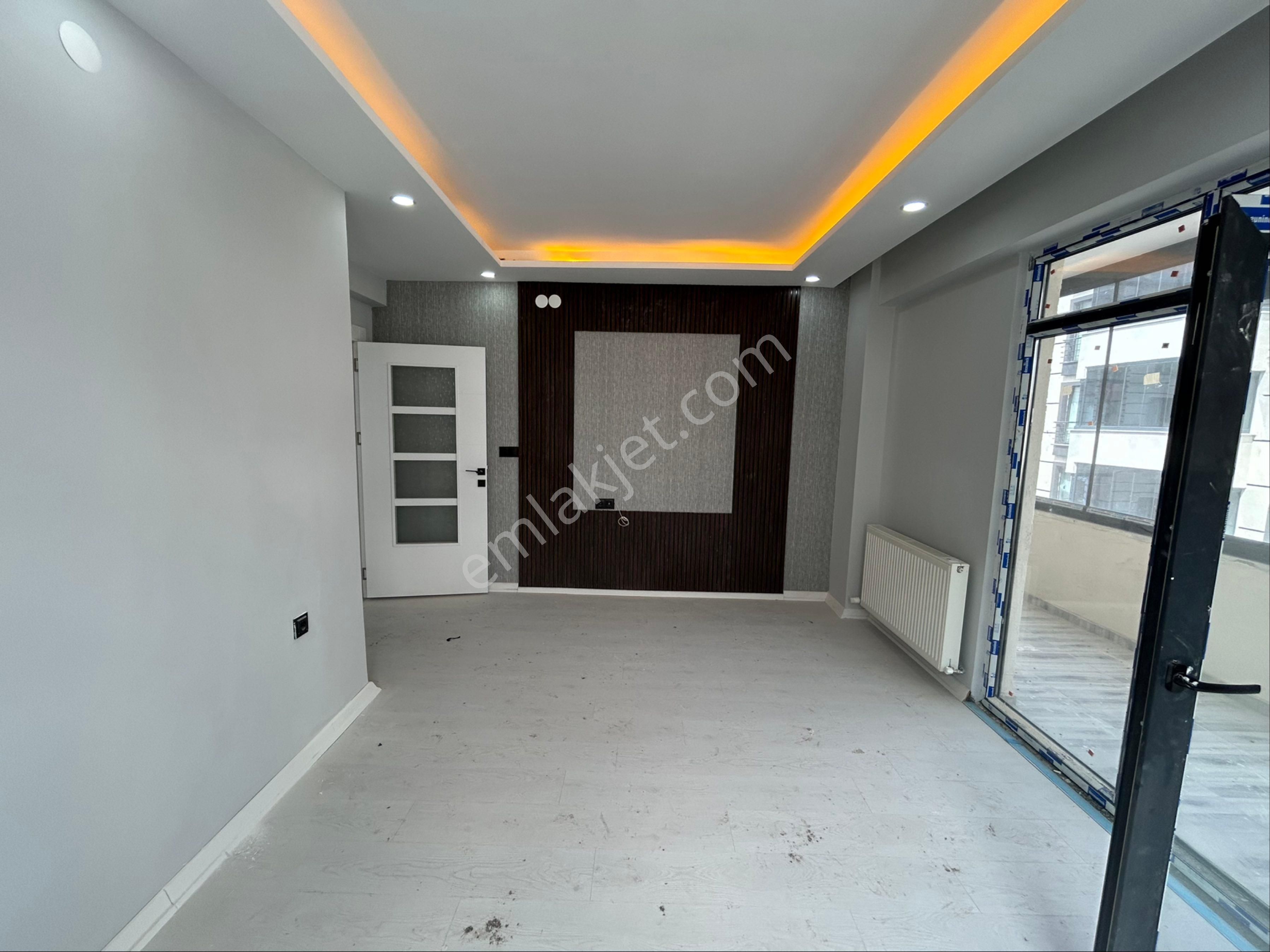 Hastane Yakını Sıfır Lüks 2+1 Vestiyer Kap.balkon Otopark Asma Tavan Duvar Kağıtlı