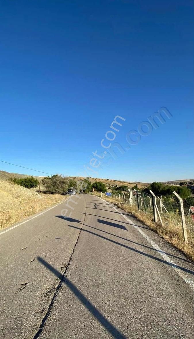 Çankaya Tohumlar Mah. Ana Yola Cephe Satılık Hisseli 1000m2