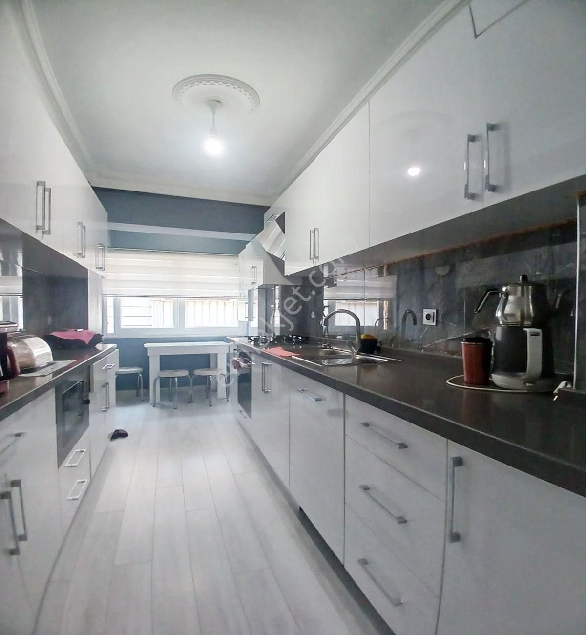 Avcılar Cihangirde 4+2 Ayrı Girişli Satılık Dublex