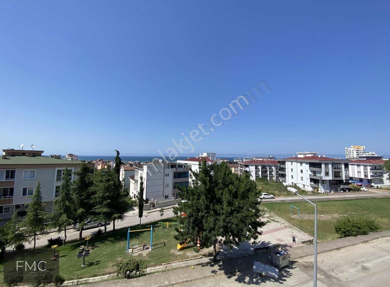 Fmc Gayrimekul'den Denizevlerin'de Manzaralı Satılık 1+1 Daire