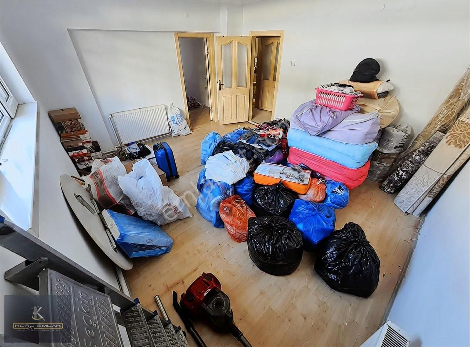 19 Mayıs Mahallesi Cadde Üzeri Kat Konumunda Altı Tam Daire
